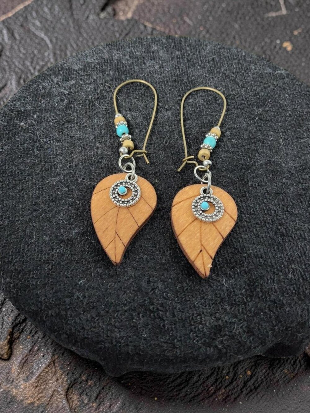 Wooden Leaf Southwestern/Boho Silver Tone Dangle Earrings